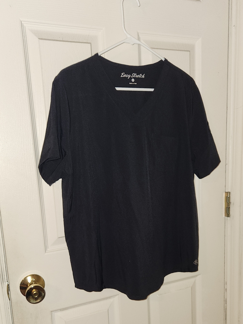 Black V-Neck Scrub Shirt